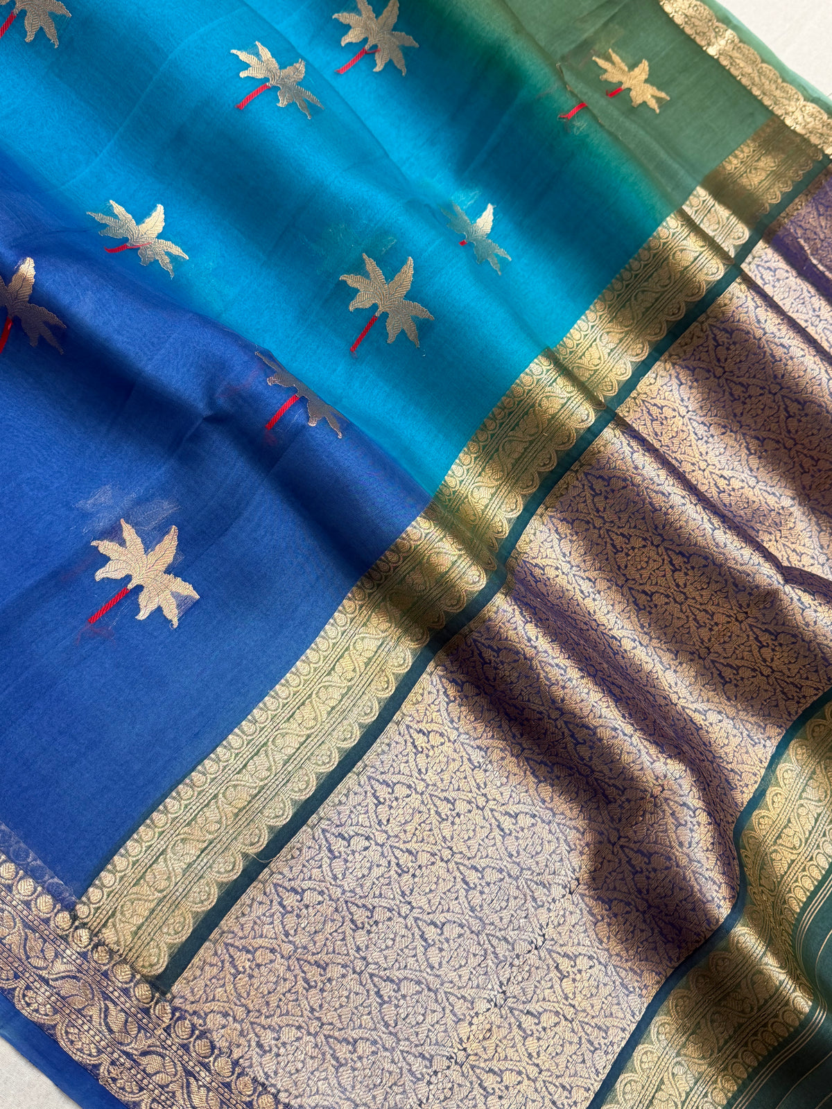 Pure Kora Silk Handloom Banarasi Saree - All Over Kadua Buta