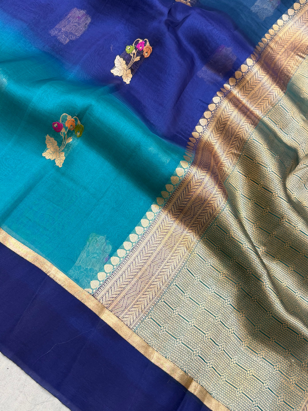 Pure Kora Silk Handloom Banarasi Saree - All Over Kadua Buta