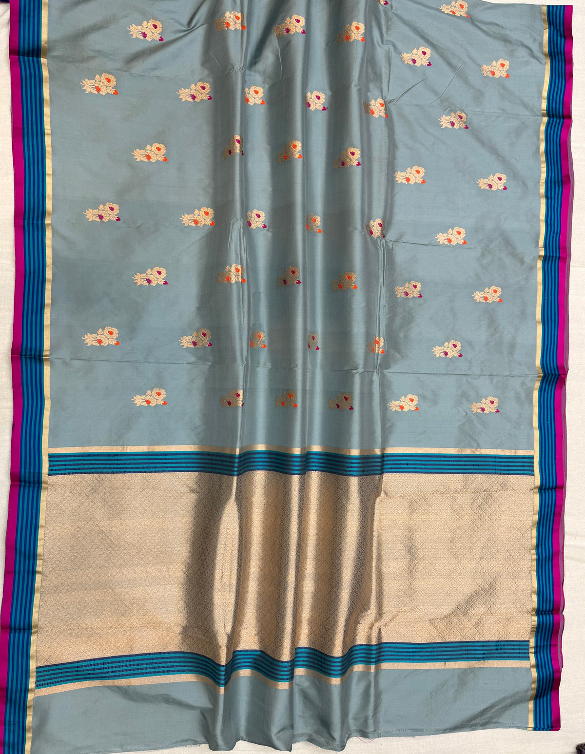Pure Katan Silk Banarasi Handloom Saree - All over Kadua Buta