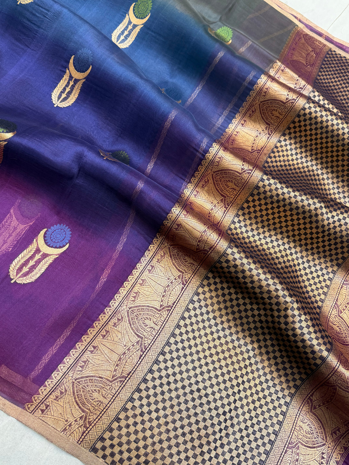 Pure Kora Silk Handloom Banarasi Saree - All Over Kadua Buta