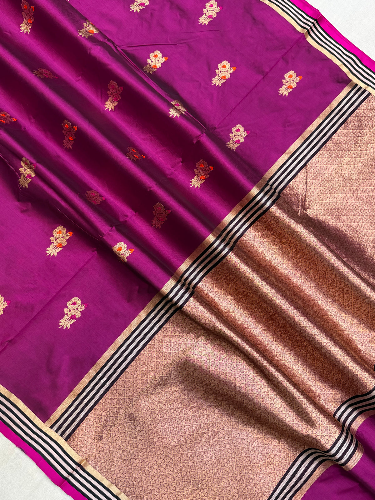 Pure Katan Silk Banarasi Handloom Saree - All over Kadua Buta