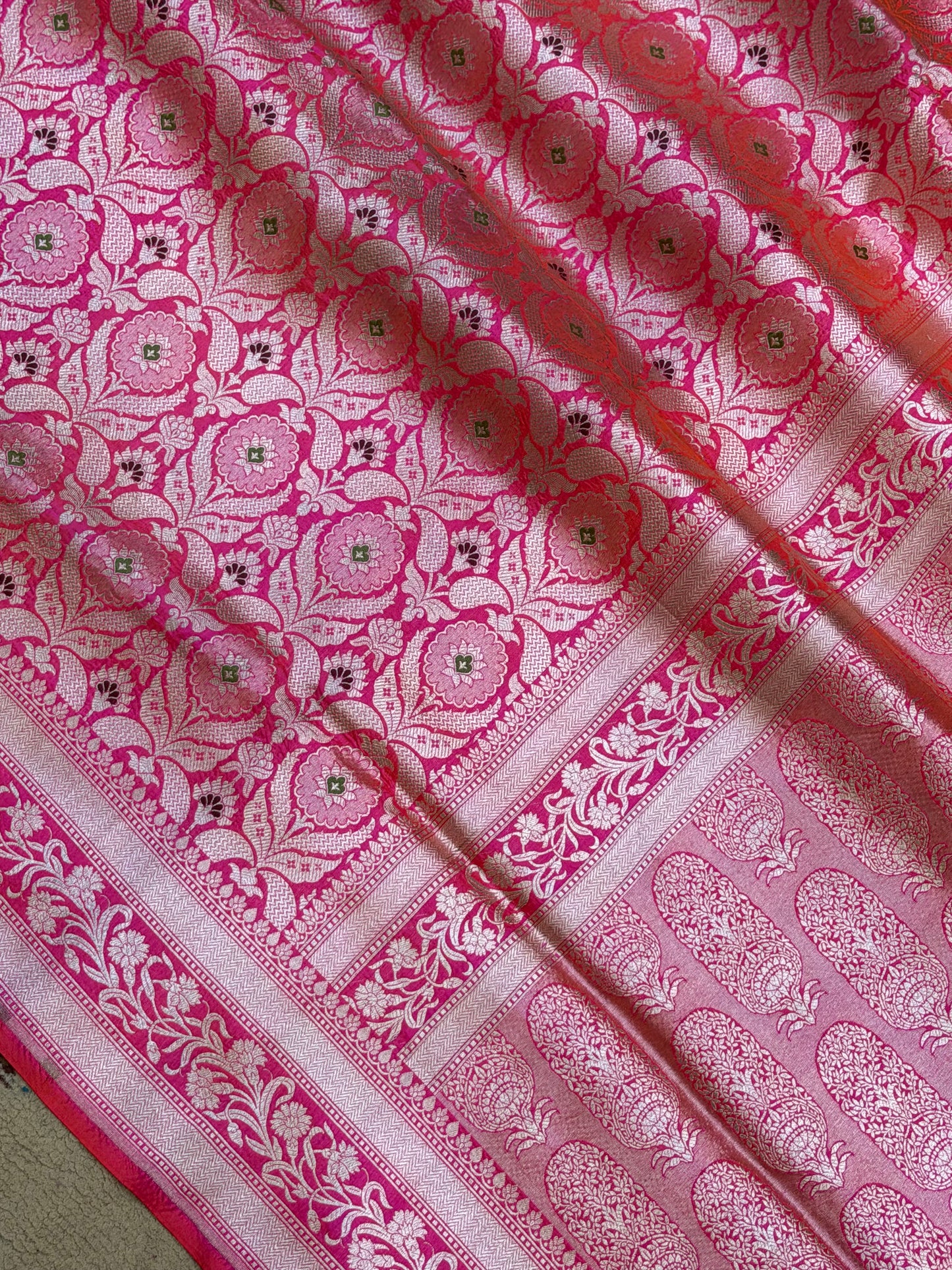 Pink Color Pure Silk Handloom Banarasi Saree - All Over Tanchui Work with Meenakari