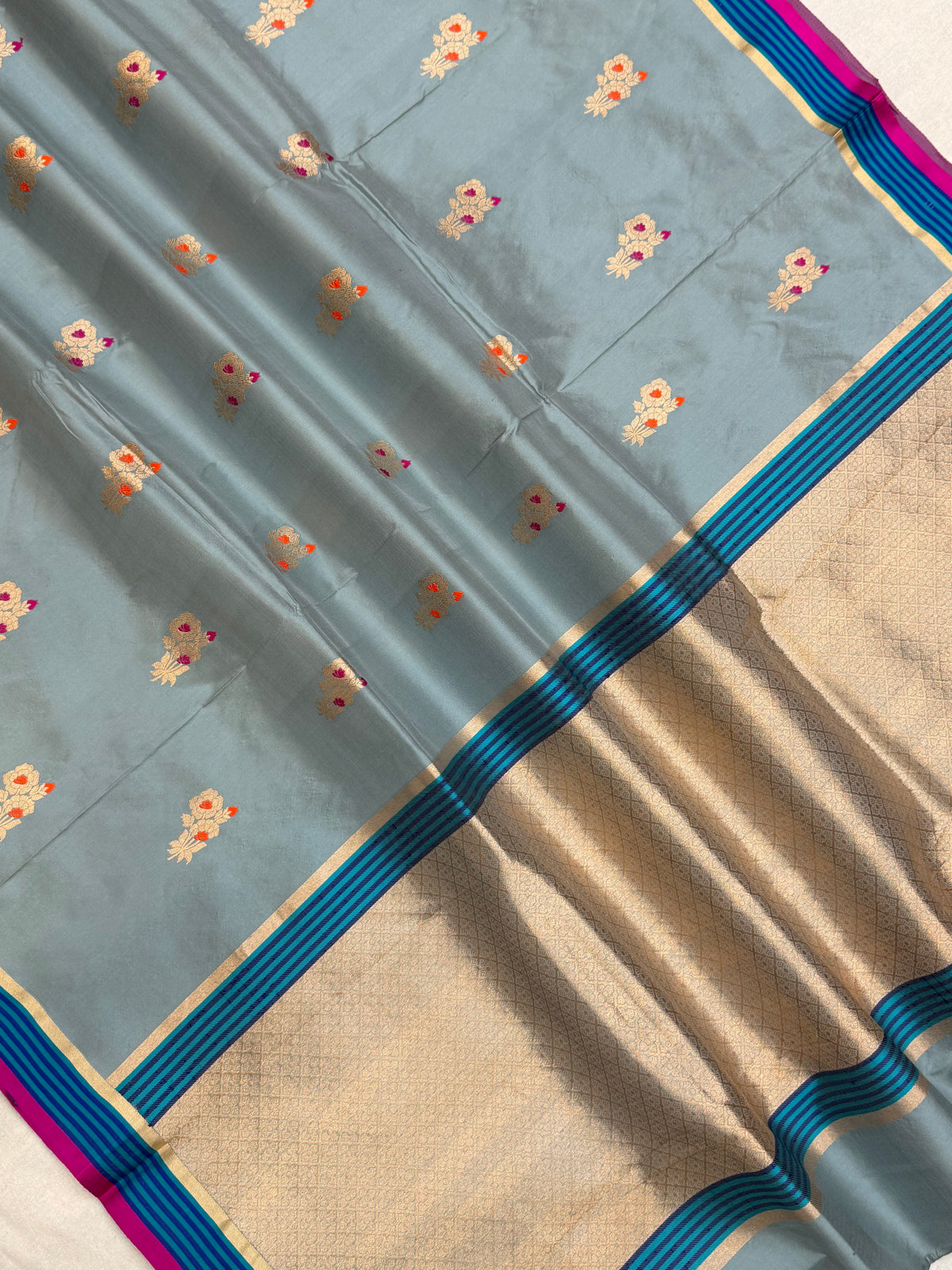 Pure Katan Silk Banarasi Handloom Saree - All over Kadua Buta
