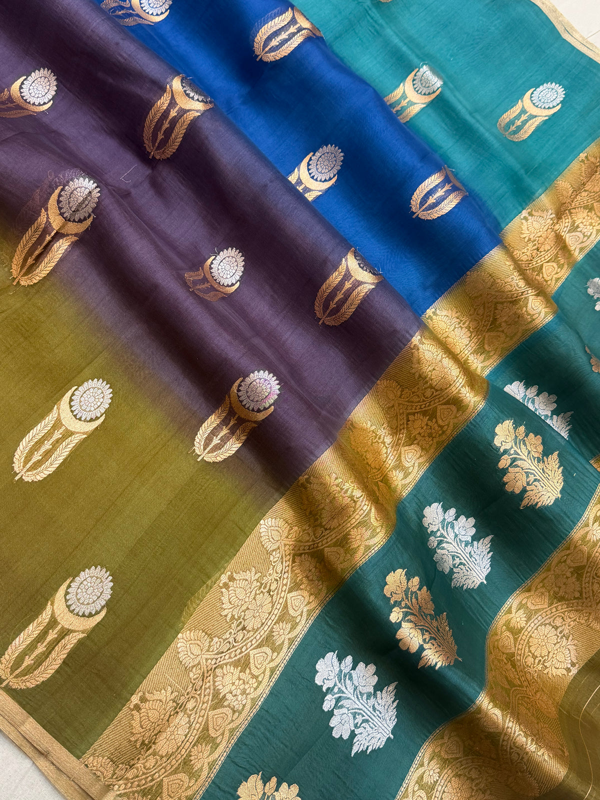 Pure Kora Silk Handloom Banarasi Saree - All Over Kadua Buta