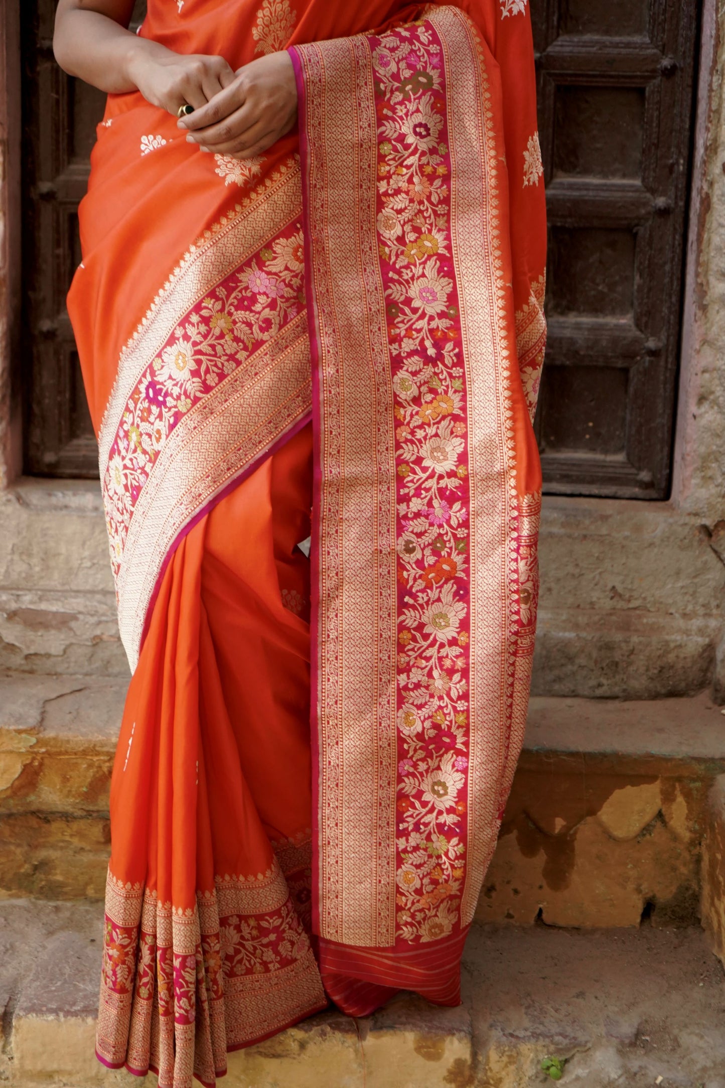 Pure Katan Contrast Border with Tilfi Minakari Border in Kadhwa Motifs Saree