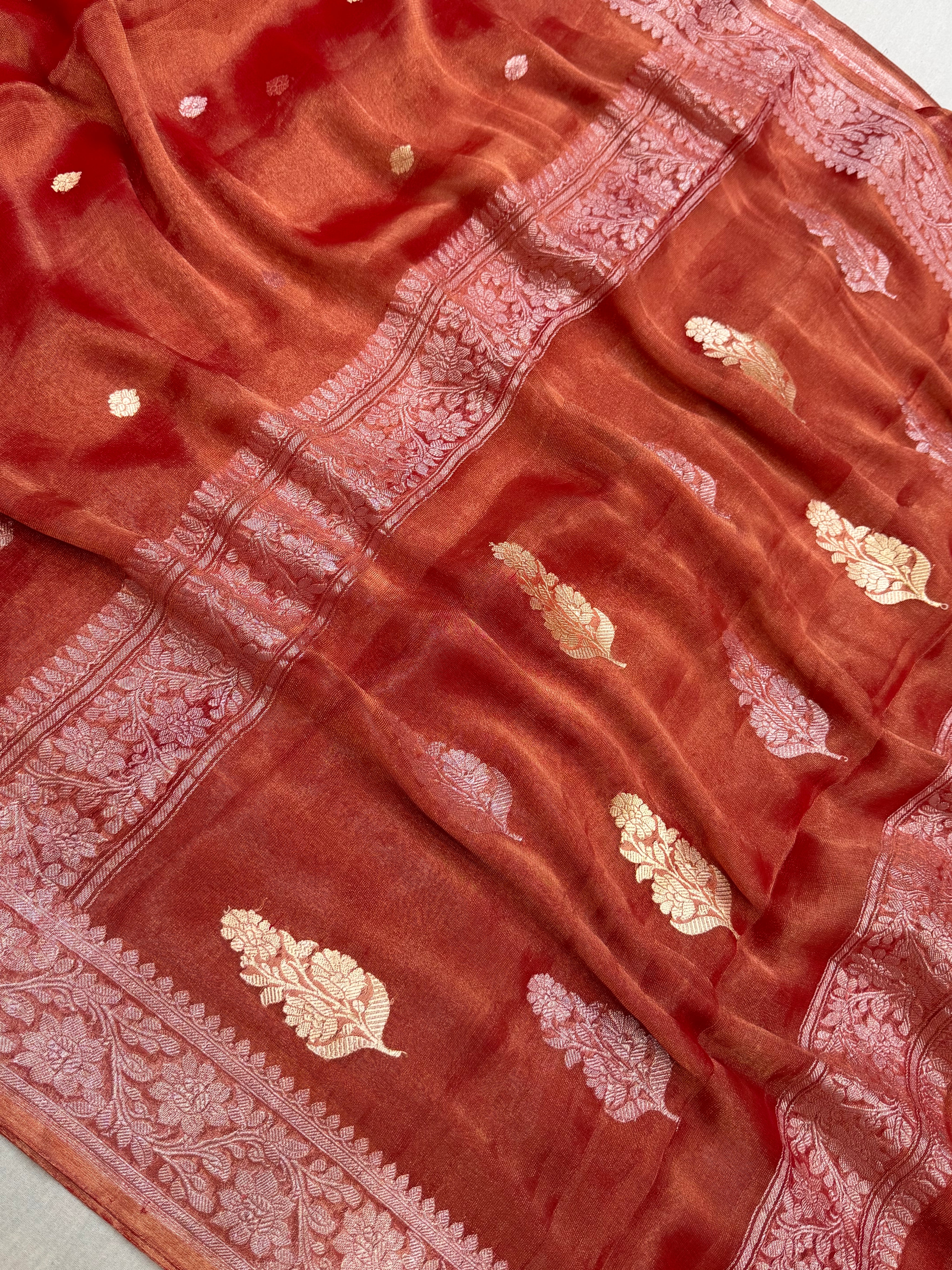 Pure Georgette Tissue Handloom Banarasi Saree - Gold Zari