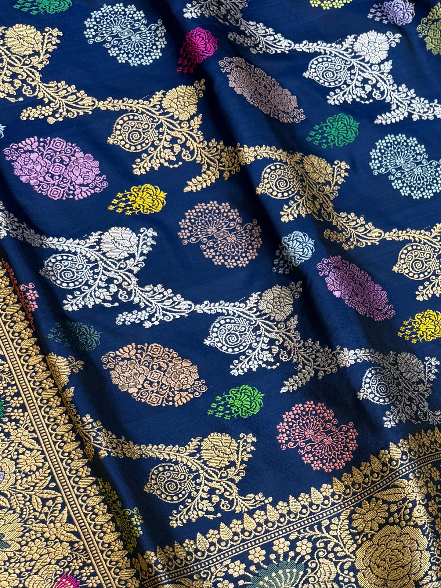 Pure Katan Silk Banarasi Handloom Saree - All over Kadua Jangla