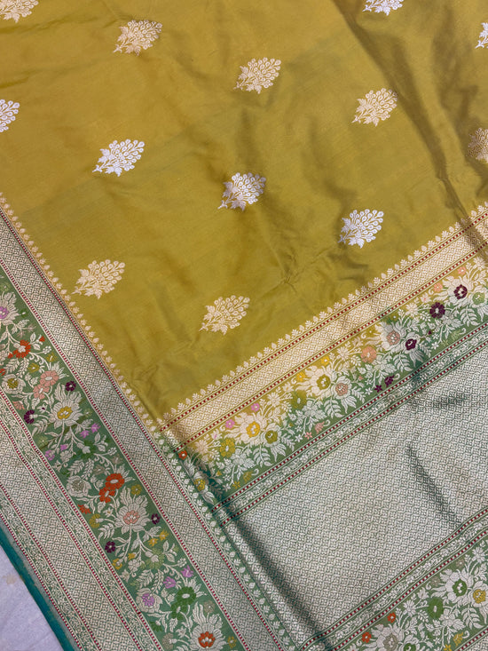 Pure Katan Silk Banarasi Handloom Saree - All over Kadua motifs