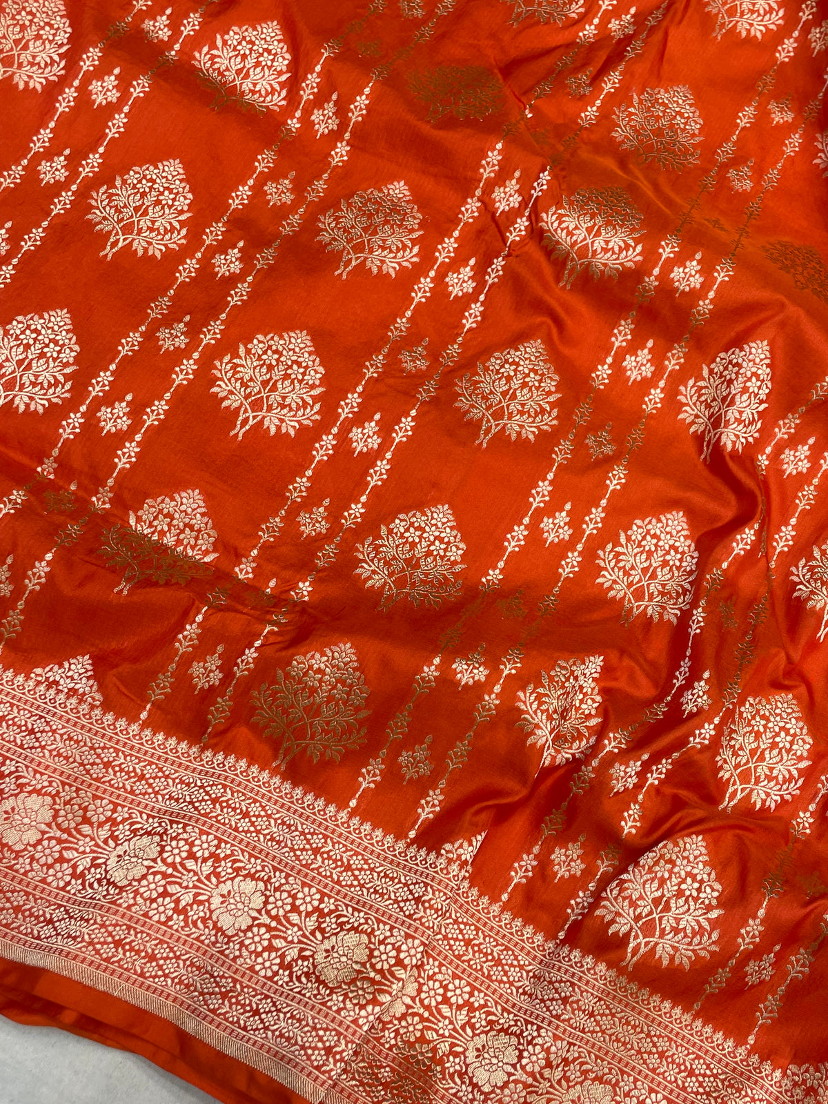 Pure Katan Silk Banarasi Handloom Saree - All Over Motifs