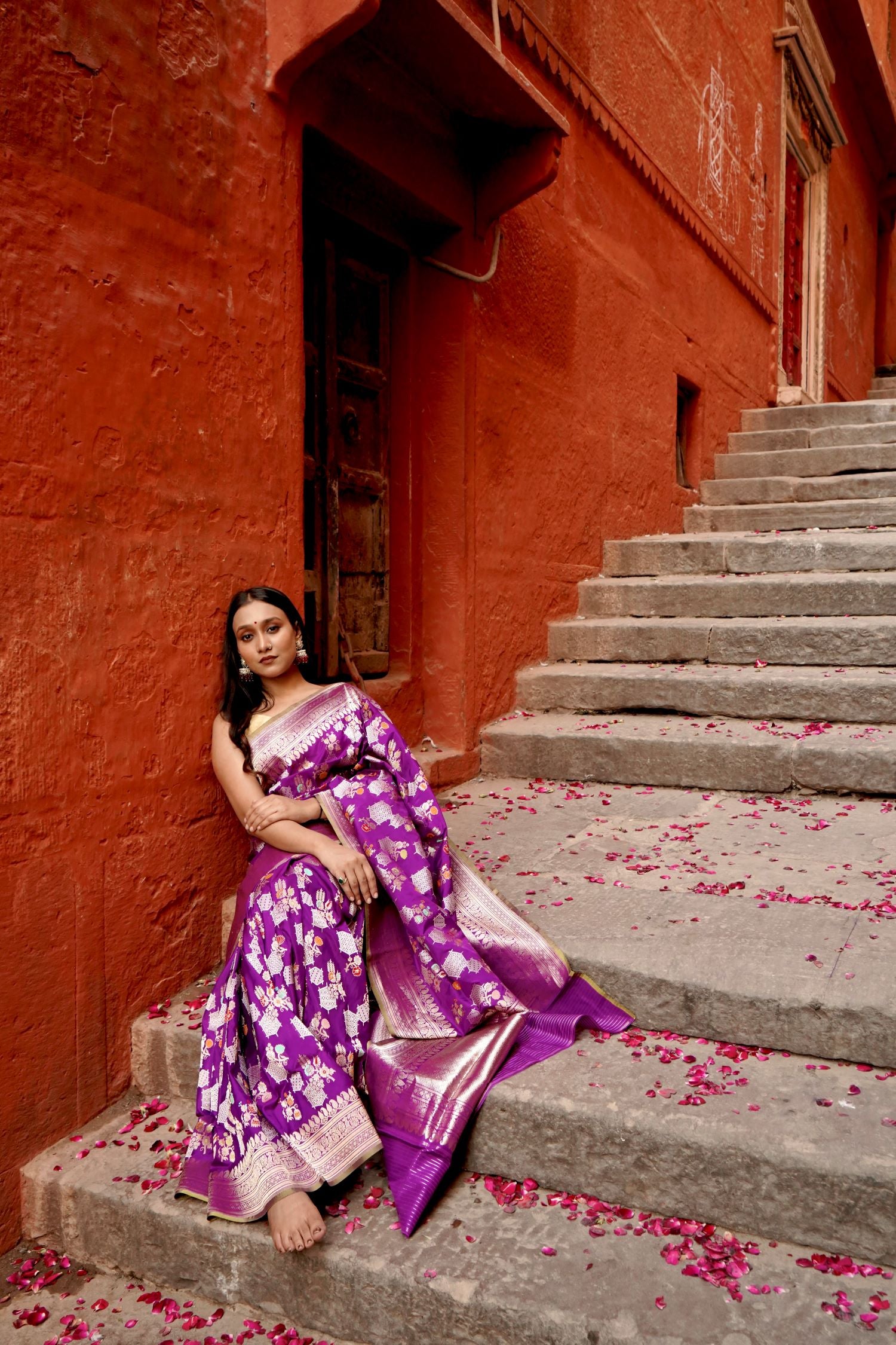 Pure Katan Kadhwa Jangla with Geometrical Jaal Pattern in Tilfi Minakari Work Saree