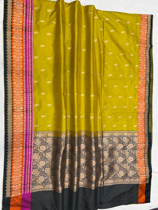 Pure Katan Silk Banarasi Handloom Saree - All over Kadua Buti