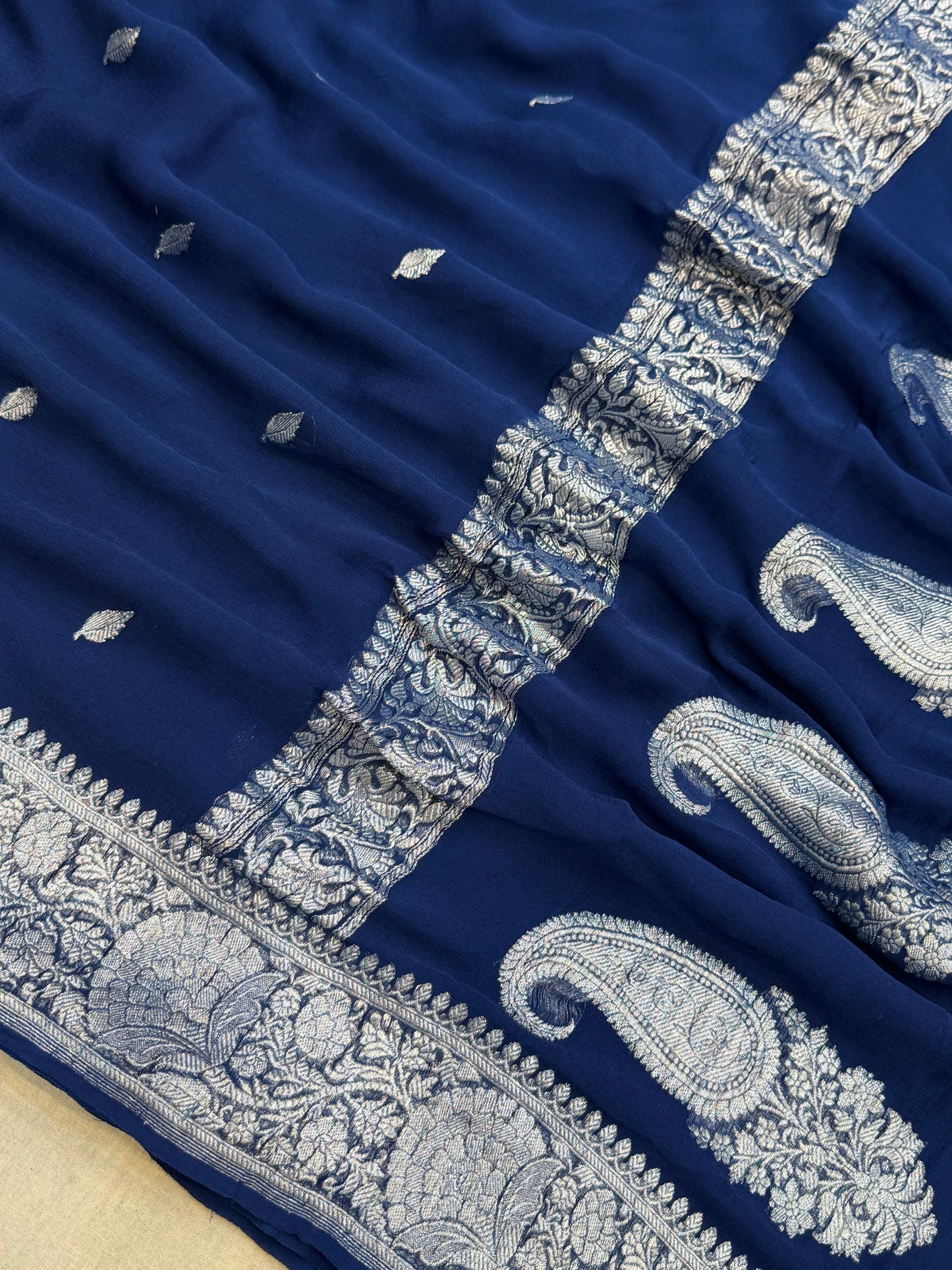 Pure Georgette Handloom Banarasi Saree - Silver Zari