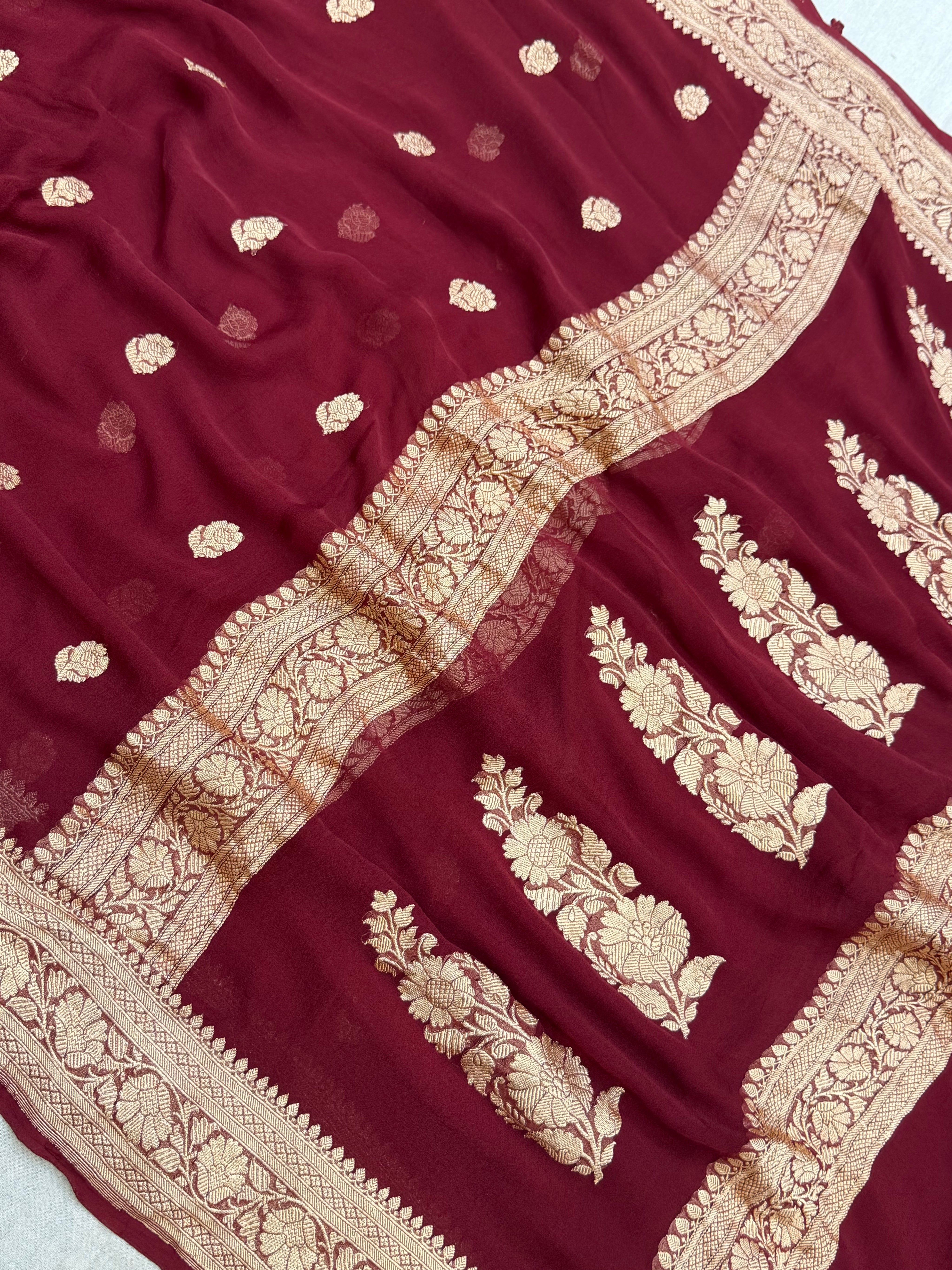 Pure Georgette Handloom Banarasi Saree - Silver Zari