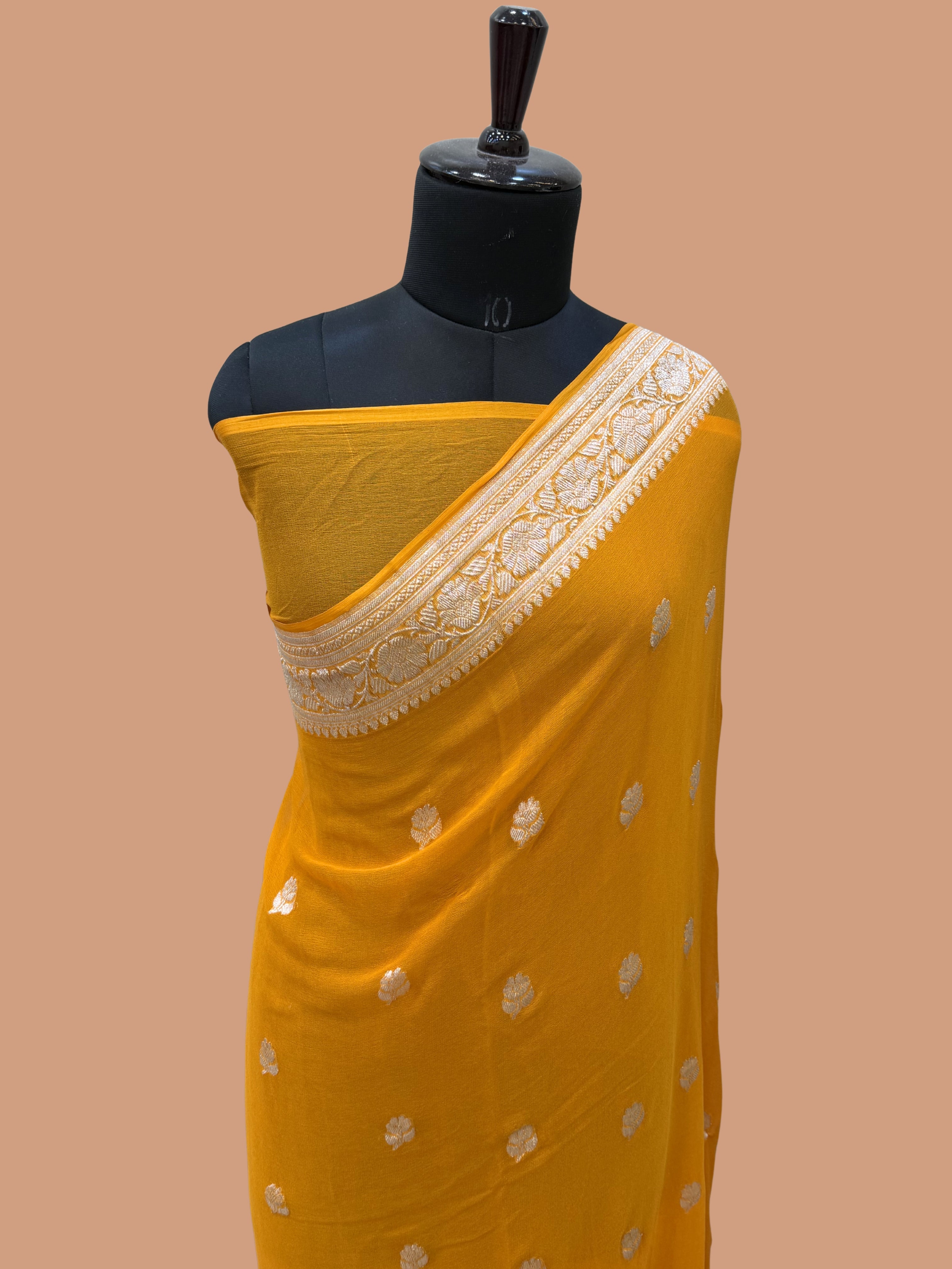 Pure Georgette Handloom Banarasi Saree - Silver Zari