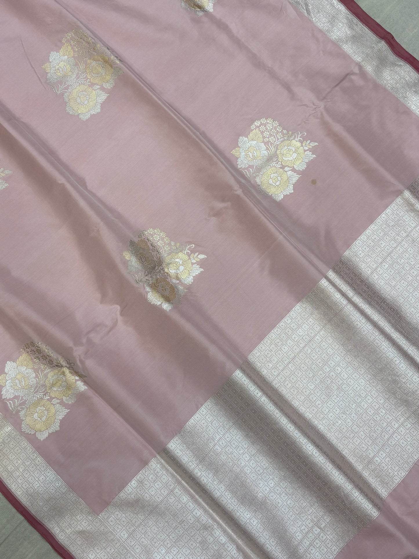 Pure Katan Silk Banarasi Handloom Saree - All over Kadua motifs