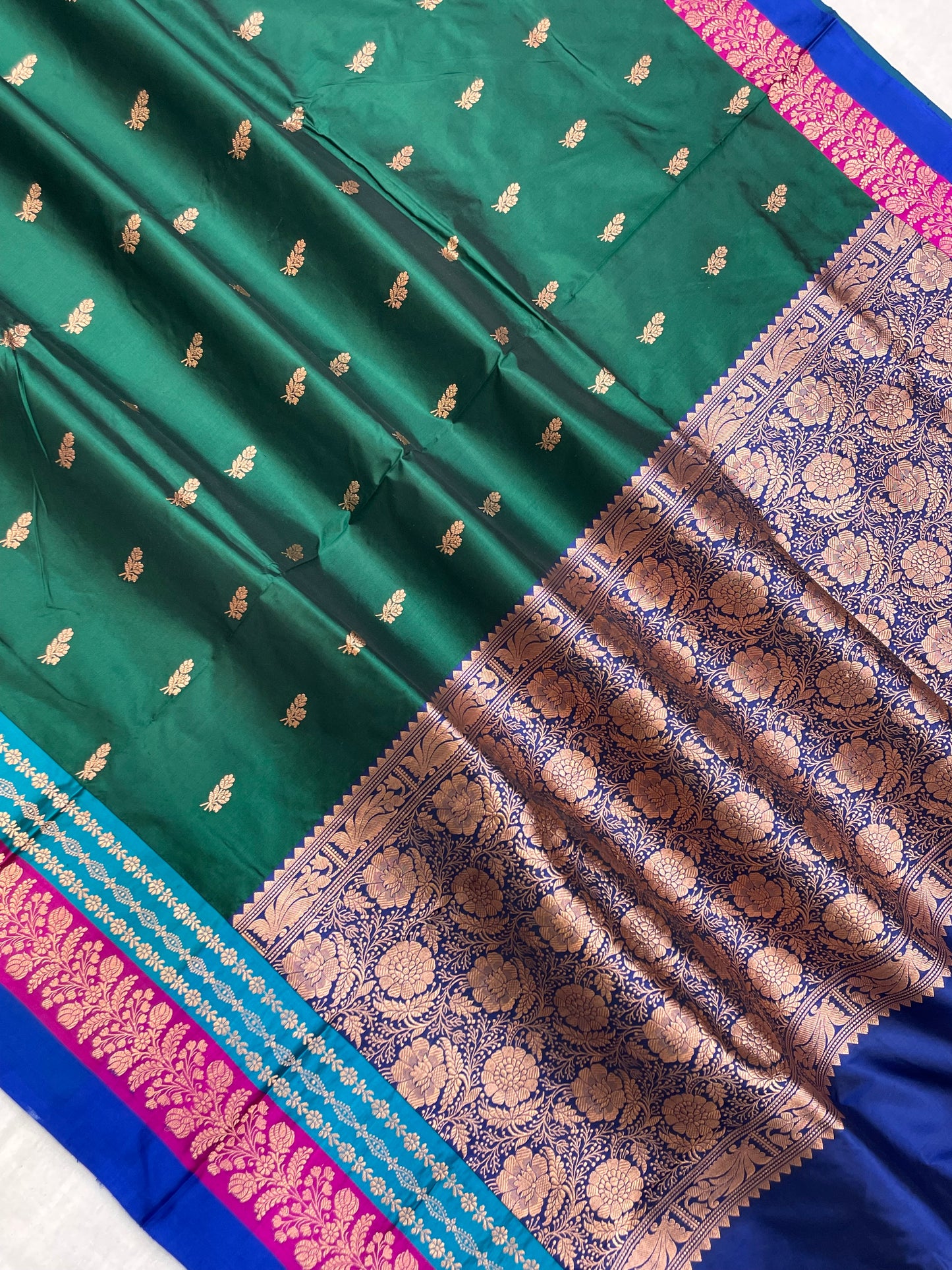 Pure Katan Silk Banarasi Handloom Saree - All over Kadua Buti