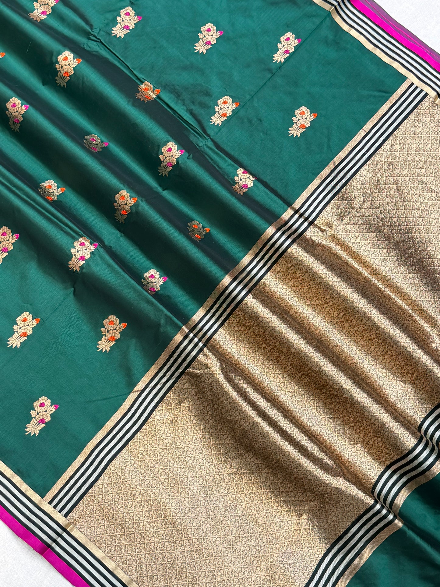 Pure Katan Silk Banarasi Handloom Saree - All over Kadua Buta