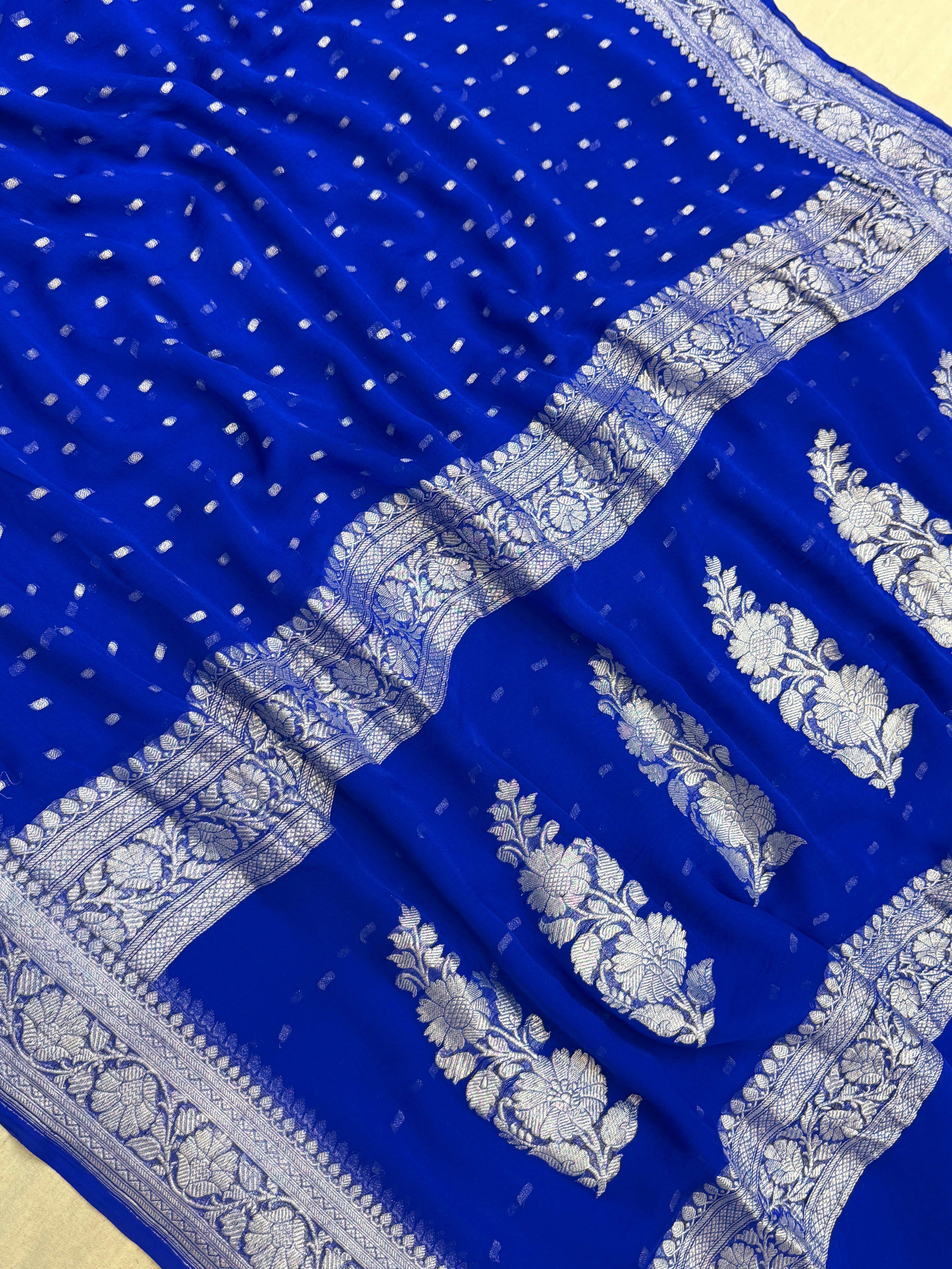 Pure Georgette Handloom Banarasi Saree - Silver Zari