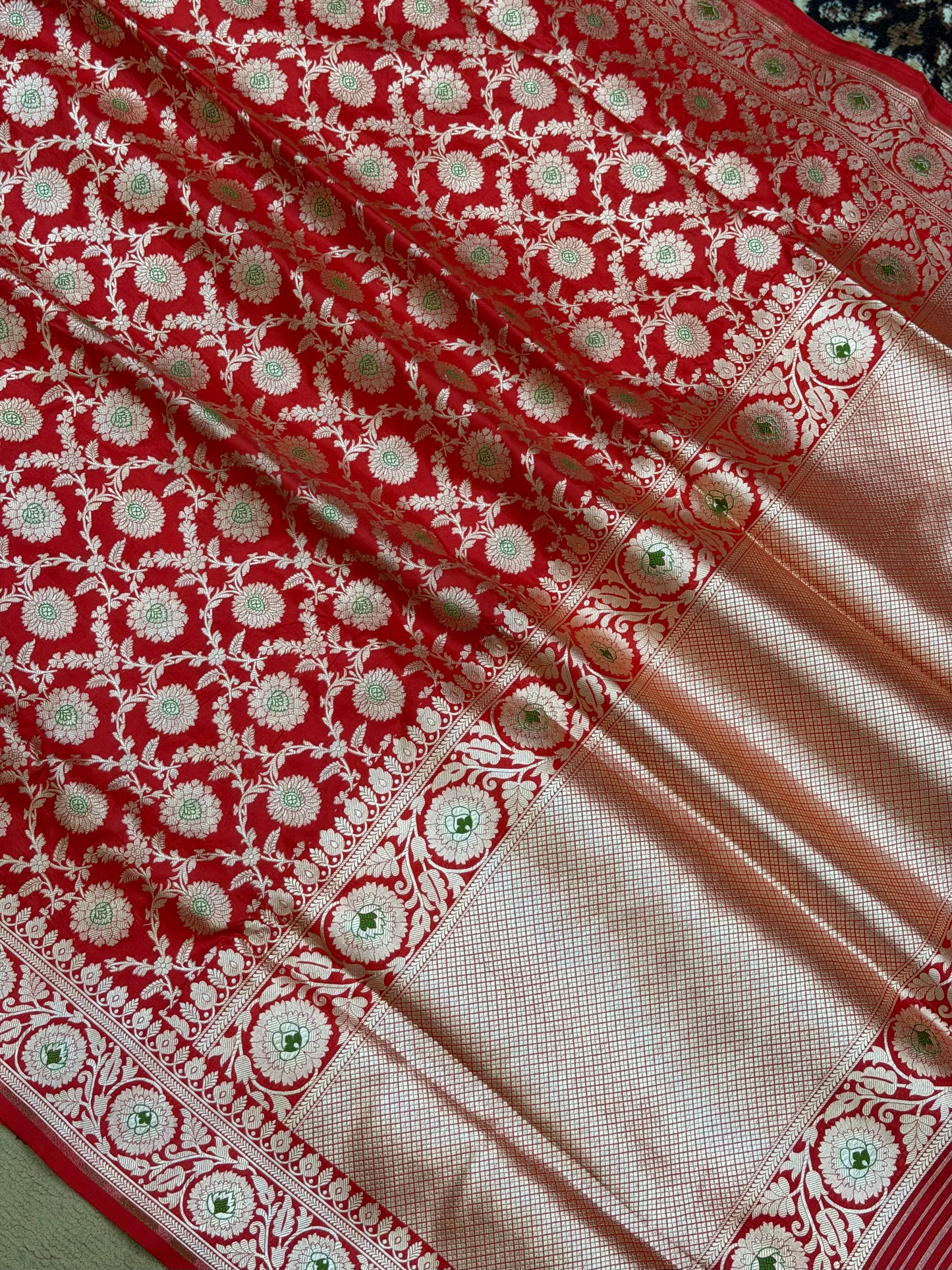 Red Color Pure Silk Handloom Banarasi Saree - All Over Jaal Work with Meenakari