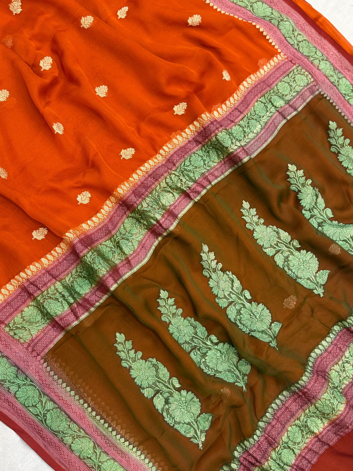 Pure Georgette Handloom Banarasi Saree - Gold Zari