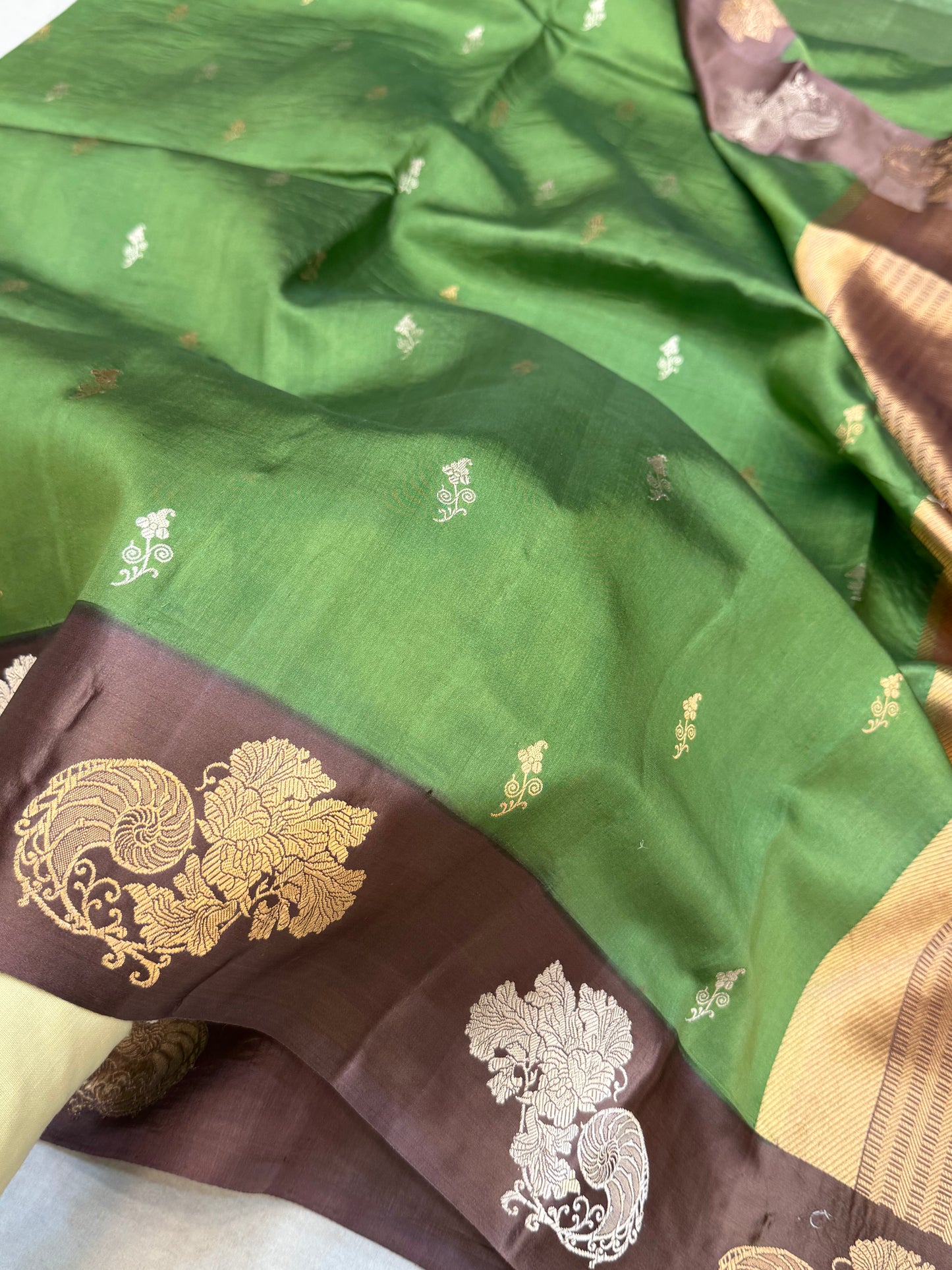 Pure Mango Silk Banarasi Handloom Saree