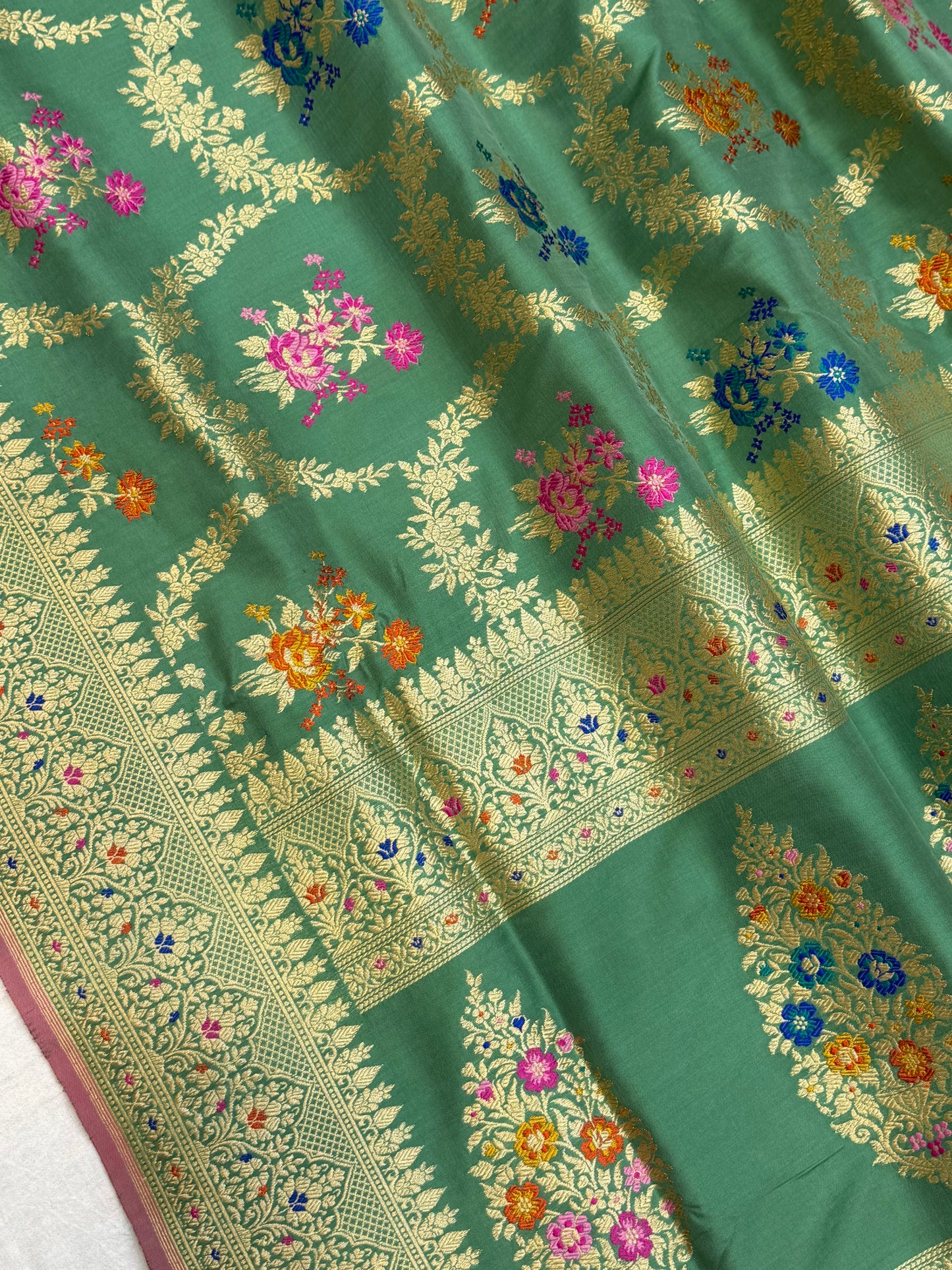 Pure Katan Silk Banarasi Handloom Saree - All over Kadua Jangla