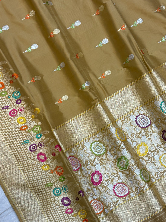 Pure Katan Silk Banarasi Handloom Saree - All over Kadua motifs