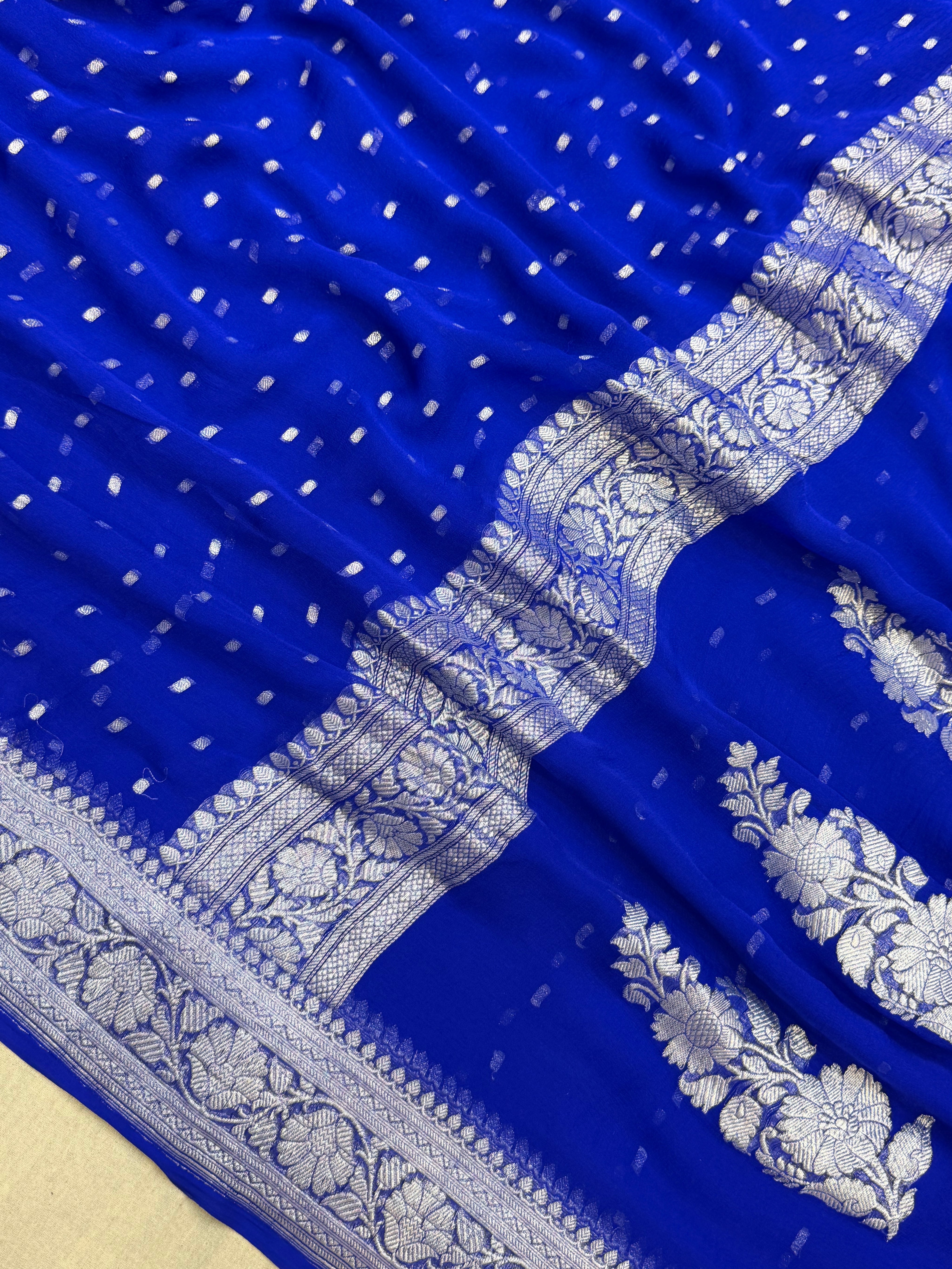 Pure Georgette Handloom Banarasi Saree - Silver Zari