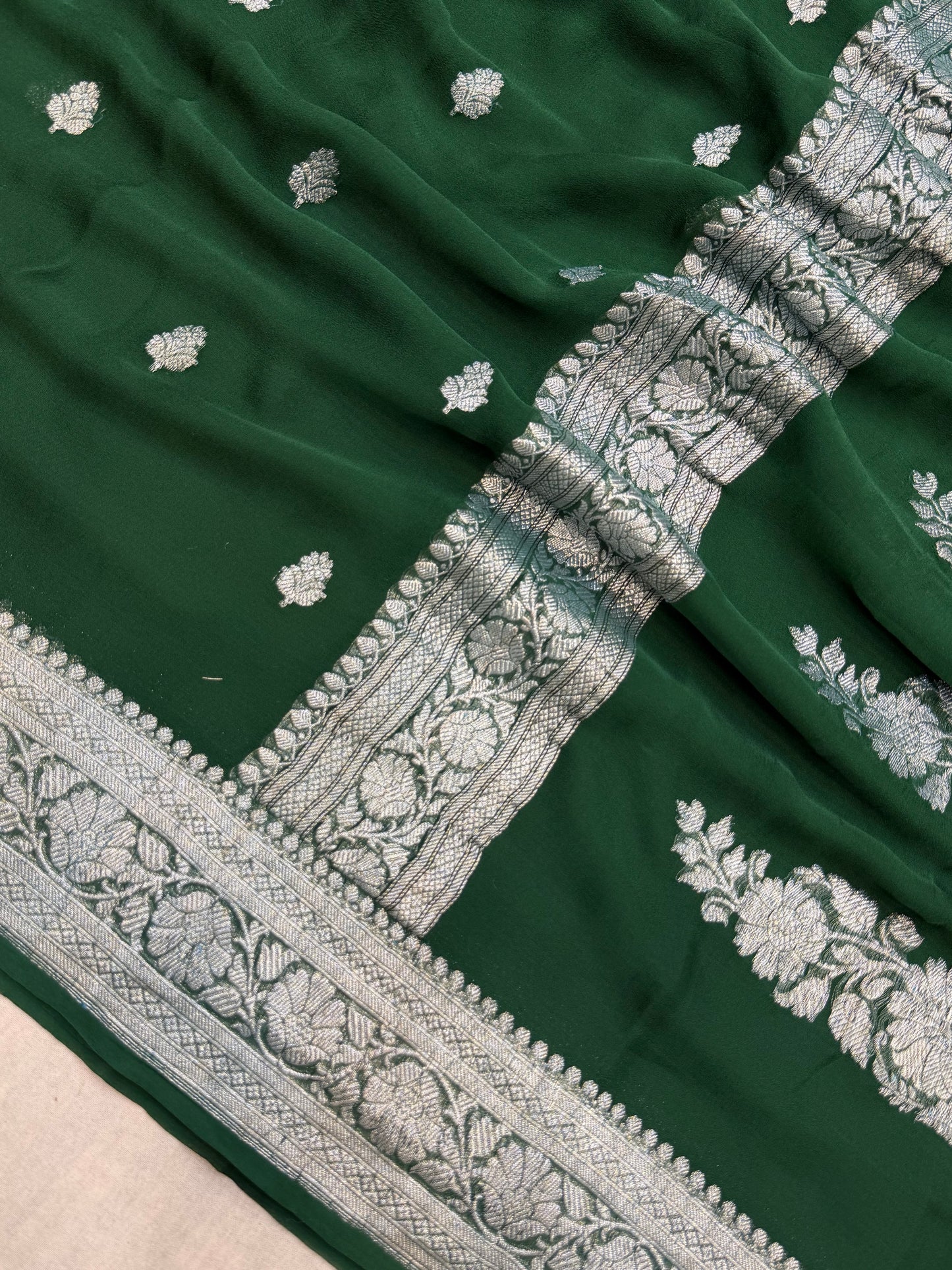 Pure Georgette Handloom Banarasi Saree - Silver Zari