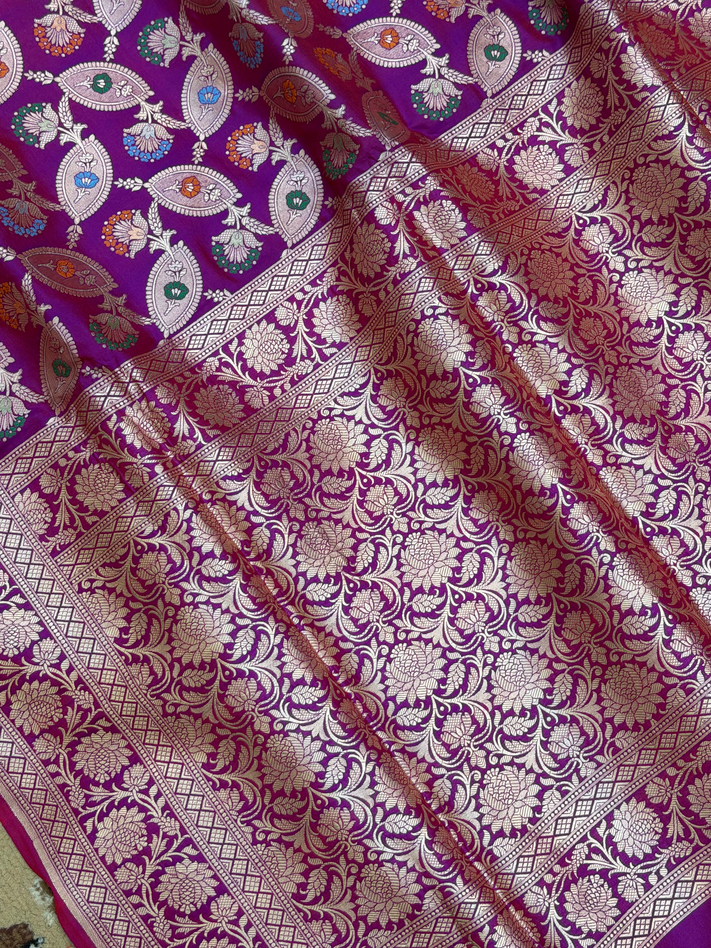 Rani Magenta Color Pure Silk Handloom Banarasi Sareee - All Over Leaf Jaal Work with Meenakari