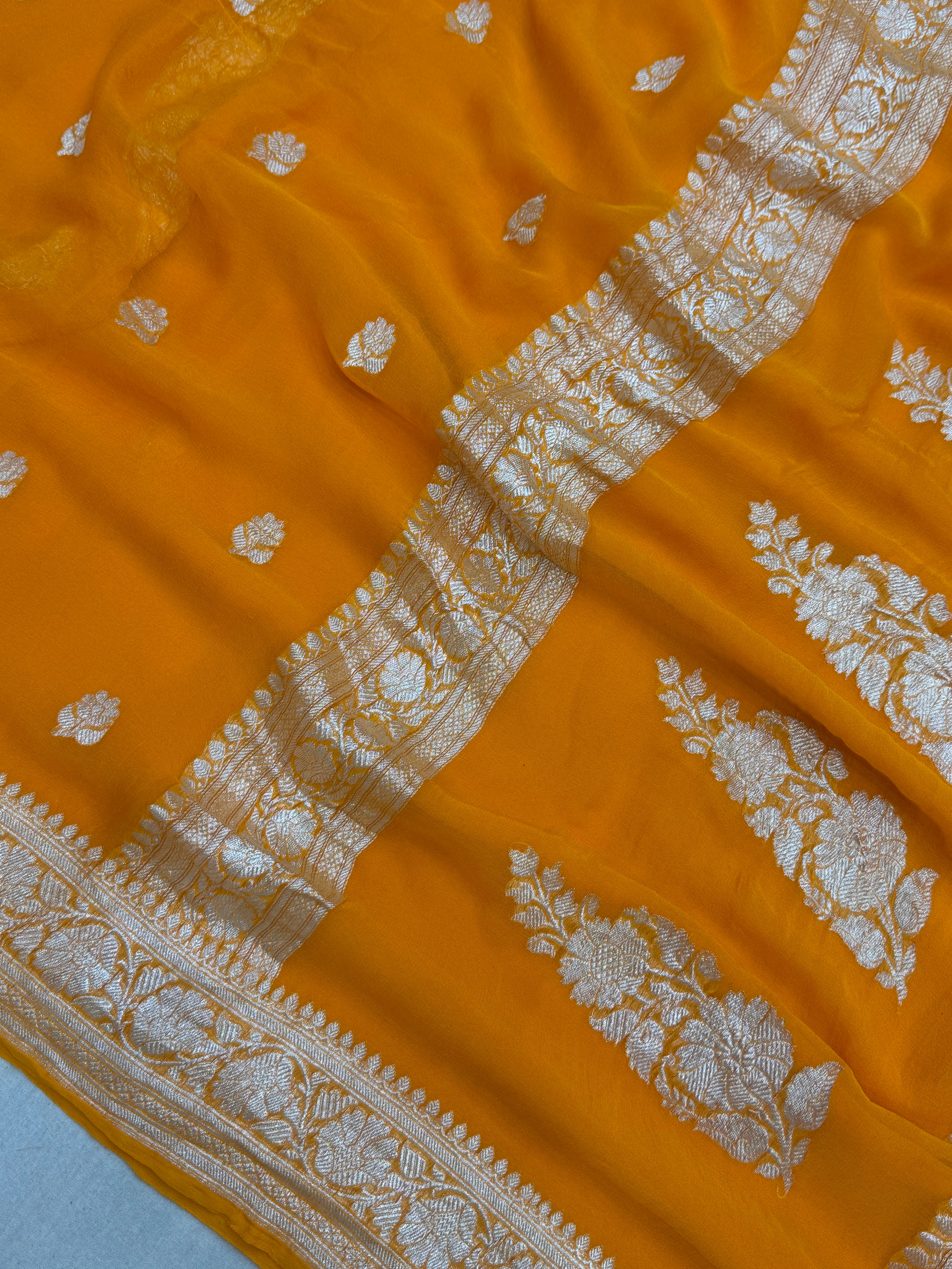 Pure Georgette Handloom Banarasi Saree - Silver Zari