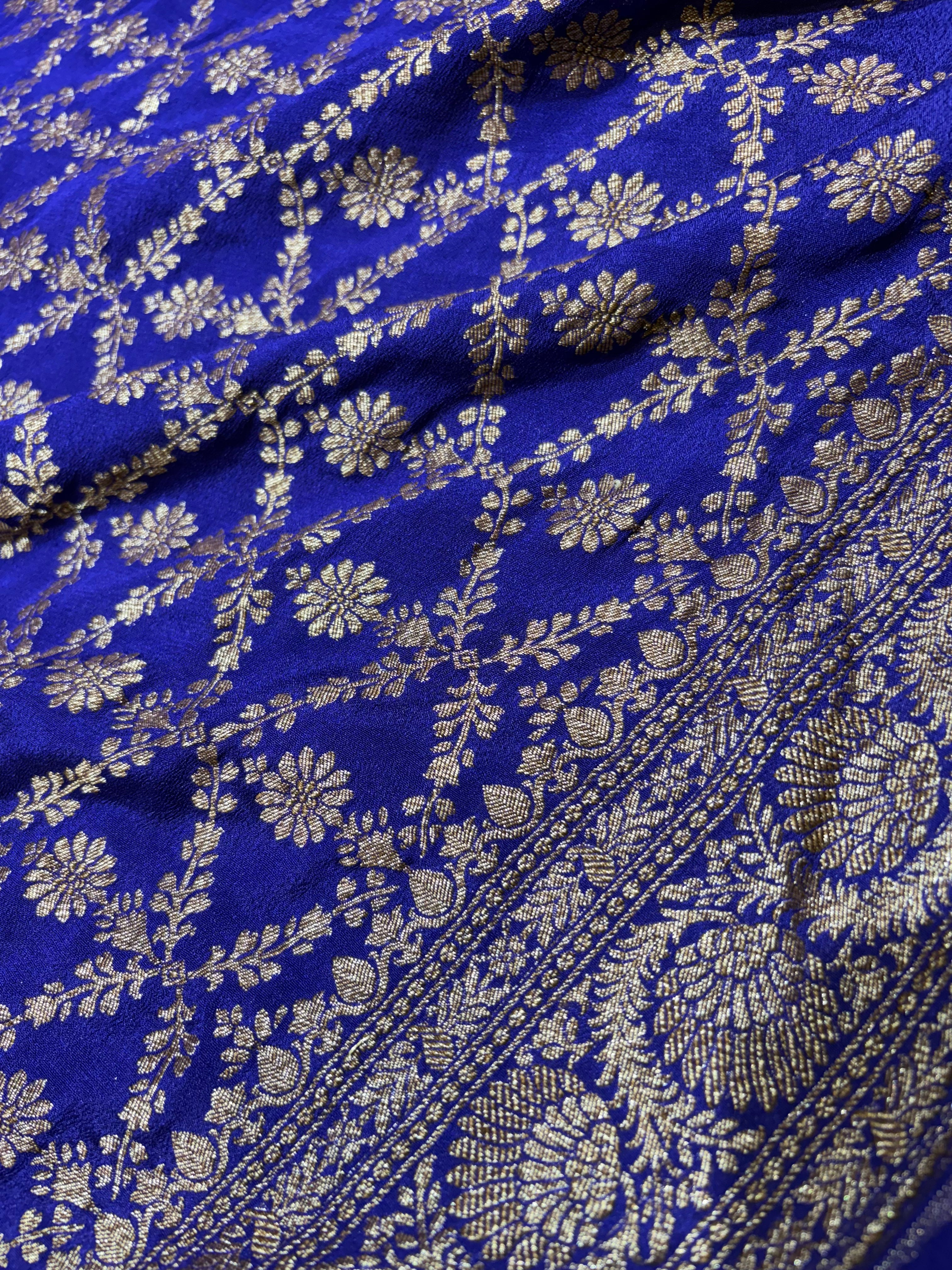 Pure Crape Antique Zari Allover Floral Jaal Design Saree