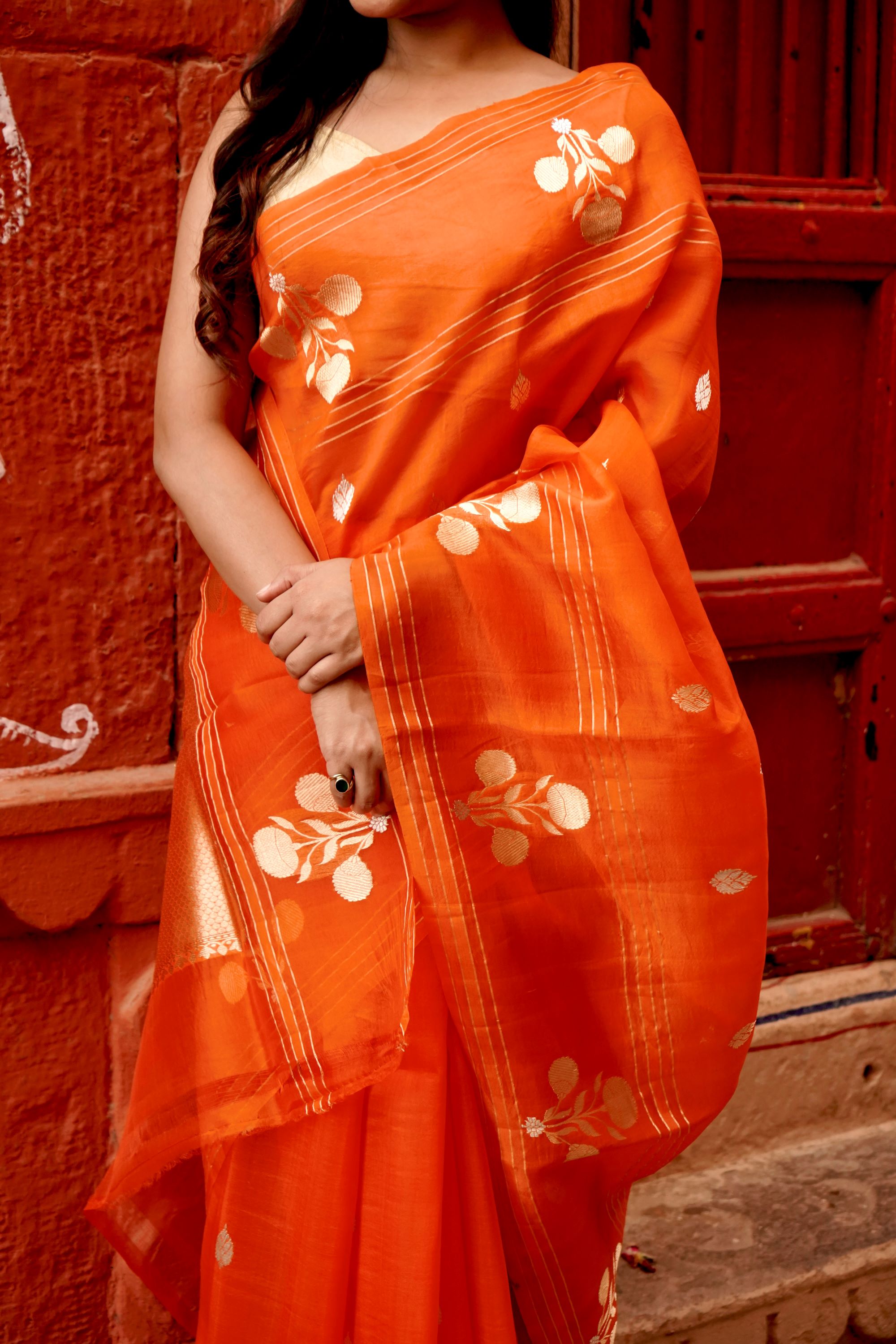 Pure Kora Designer Silk in Sona Rupa Boota Made with Kadhwa Technique