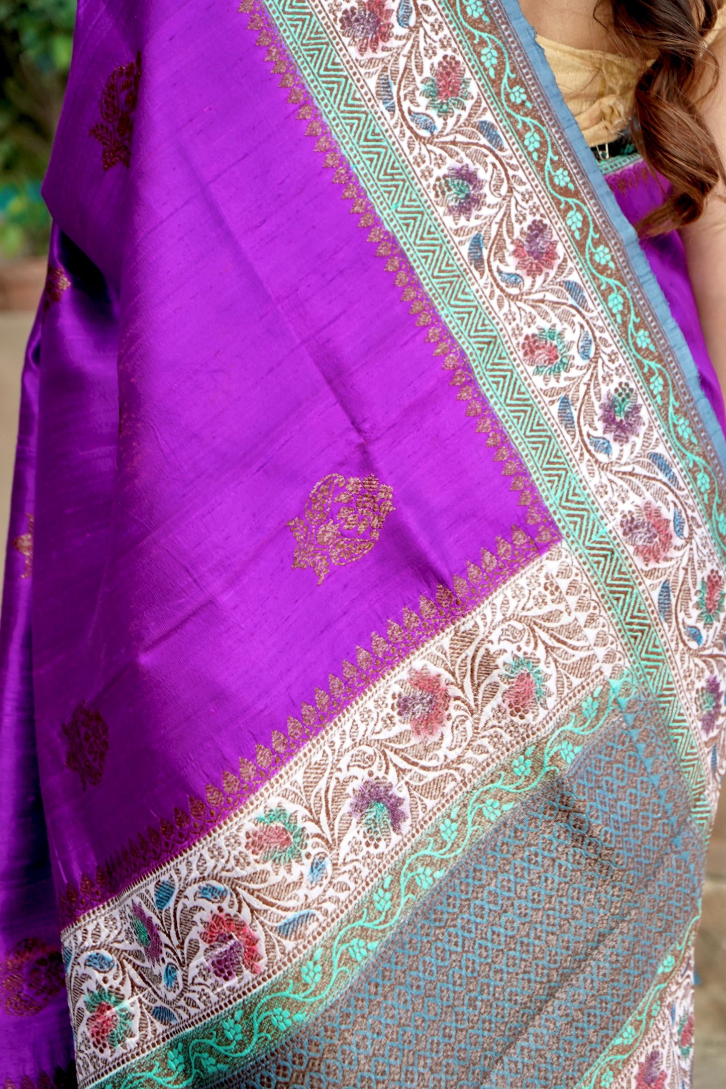 Purple Contrast Raw Silk Zari Mina Border Anchal Antique Zari Boota Saree